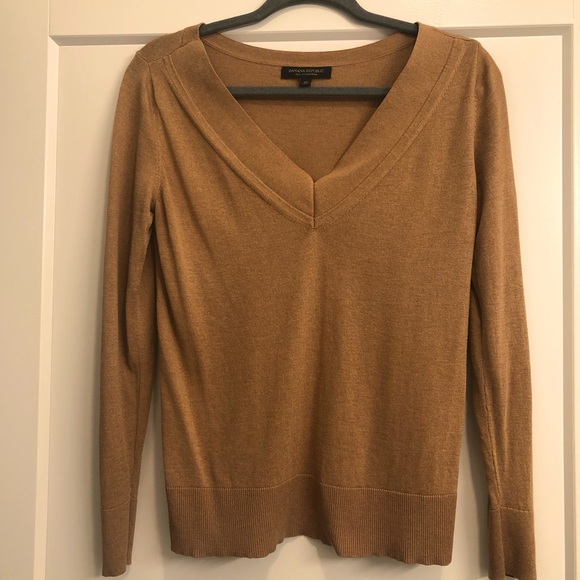 Banana Republic silk cashmere v-neck cardigan size S/M, fits US 6,no holes. - Picture 1 of 5